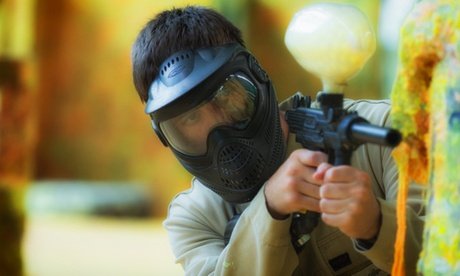 Für 2 Personen: 2 Std. Paintball inkl. Leihausrüstung und je 200 Paints (einlösbar: Mo.-Do.)
