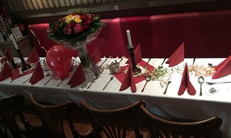 Für 4 Personen: 3-Gänge-Menü mit Suppe Pasta & Dessert nach Wahl