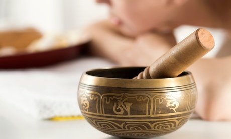 1x 60 Min. Klangschalen-Massage inkl. Beratungsgespräch