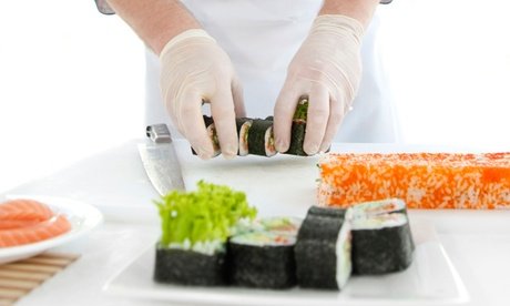 Sushi-Kochkurs für Anfänger inkl. Getränke für 4 Personen