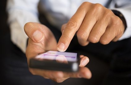 Display-Reparatur für iPhone 14 14 Plus 14 Pro oder 14 Pro Max