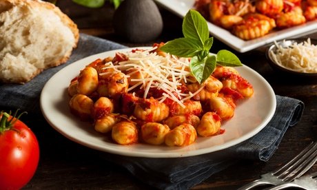 Für 4 Personen: Italienisches 4-Gänge-Menü inkl. Hauptgang à la carte