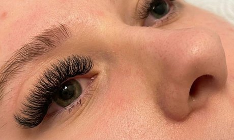 Wimpernverlängerung in der 2D-3D-Volumenechnik (Neumodellage) für 1 Person