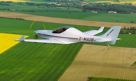 Pilot für einen Tag inkl. Einweisung für 1 Person (ab 16 Jahren) - Flugroute individuell wählbar