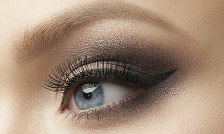 Augenbrauen-Lifting und Wimpern-Lifting für beide Augen inkl. Färben