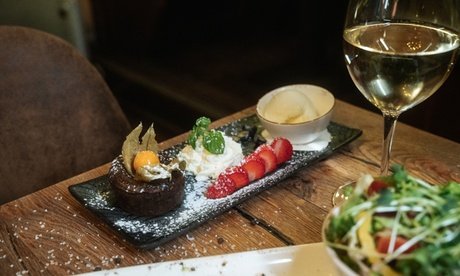 Grillteller Royal und Dessert nach Wahl im Steak Royal für 4 Personen (Mo.-Do. einlösbar)
