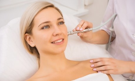 60 Min. Anti-Aging oder Hautunreinheiten-Gesichtsbehandlung