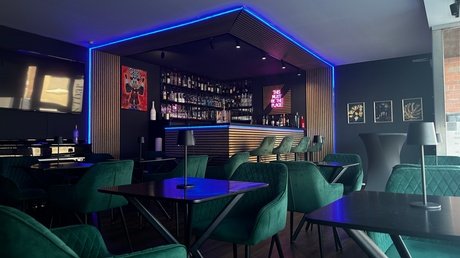 Für 8 Personen: Cocktails nach Wahl inkl. Snacks