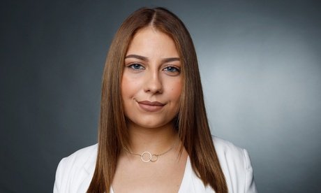 Express: Bewerbungsfotos inkl. 4 Bildern als Ausdruck + Premium-Fotoshooting-Gutschein für 1 Person