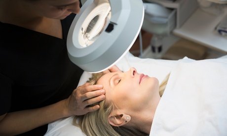 Wertgutschein über 450 € anrechenbar auf Faltenbehandlung mit Dermafüller Inkl. 1 0 ml Starkvernetzten Hyaluronsäure