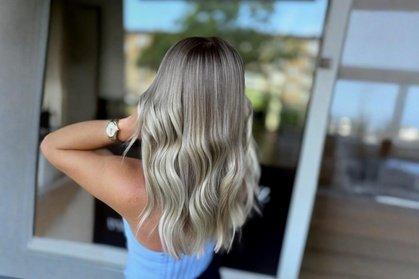 Exklusive Keratin-Kur Behandlung inkl. Waschen Schneiden Föhnen bis 50 cm und Kopf-Massage für 1 Person