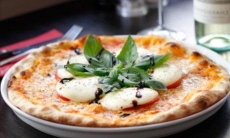 Für 2 Personen: Pizza oder Pasta nach Wahl Dessert oder Salat (Mo.- Do. ganztägig Fr. & Sa. 12 – 15 Uhr einlösbar)