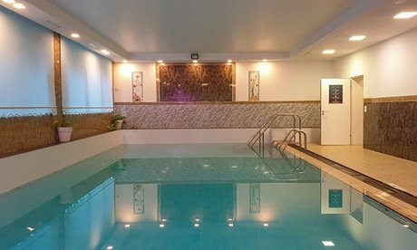 3-Stunden-Privat-Wellness Sauna + Pool für 4