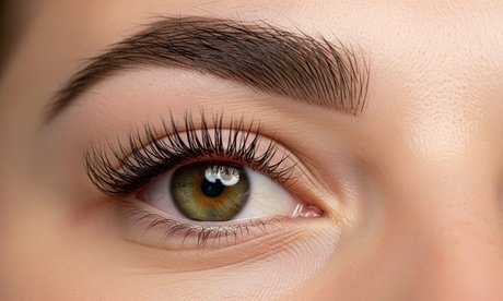 1 x Henna Brows inkl. Färben Zupfen und Formen