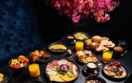 Für 2 Personen Frühstücksbuffet