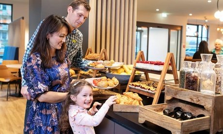 Frühstücksbuffet inkl. 1 Glas Sekt im Achat Hotel Berlin Airport 2 Personen