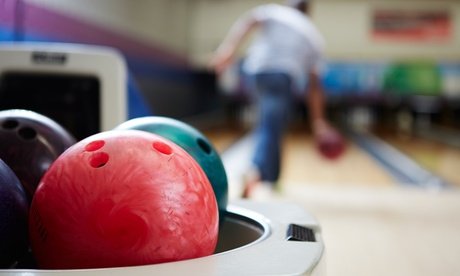 Für 4 Personen: Bowling und Burger nach Wahl (einlösbar von So.-Do.)