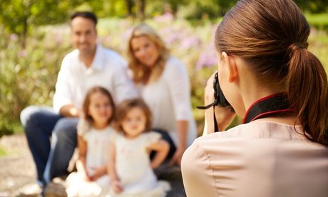 60 Min. Family / Kids-Fotoshooting-Erlebnis inkl. 3 Bildern als Datei und Abzug & Willkommensgetränk