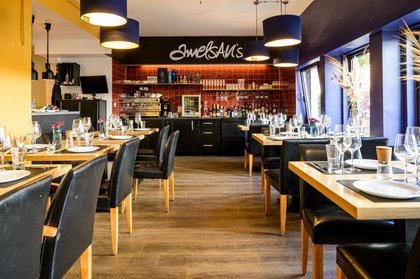 3 Gänge: Dinner für 2 Personen mit je 1 Aperitif (nur Abendkarte Mittwoch und Donnerstag)