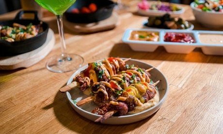 Für 2 Personen: 4 Tapas nach Wahl inkl. Softgetränk