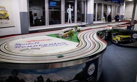 1 Std. RaceCar inkl. Fahrzeug & Strecke nach Wahl für 2 Personen