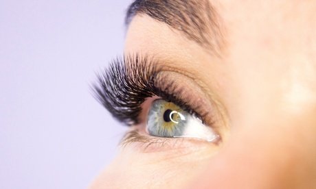 Inkl. Färben: 60 Min. Wimpernlifting für 1 Person