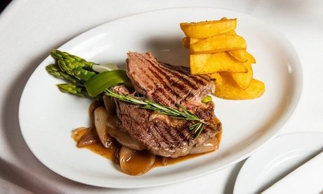 Für 2 Personen: Internationales 2-Gänge-Menü