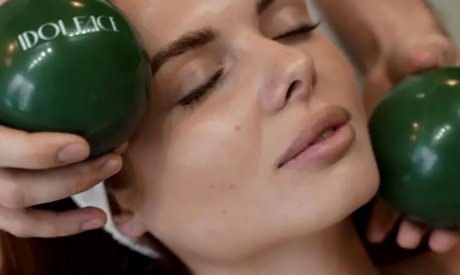 „Buccal“: 75 Min. Gesichtsmassage inkl. Reinigung & Enzympeeling für 1 Person