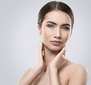 1x 60 Min. Aqua-Facial-Gesichtsbehandlung