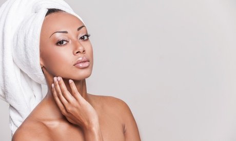 3 ml Hyaluronsäure: 8-Punkte-Gesichtsbehandlung „Maxi“