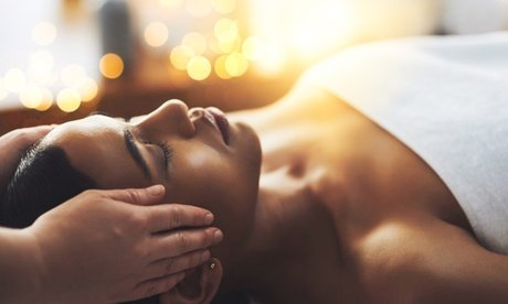 Treue-Angebot: 60 Min. Ganzkörper-Massage nach Wahl für Frauen