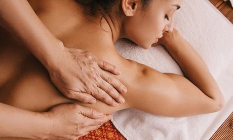 60 Min. Hot-Stone-Massage für 1 Person (einlösbar Mo. - Fr. 10 - 14 Uhr)