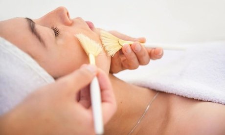 1x 90 Min. Gesichtsbehandlung Rund um glücklich für 1 Person