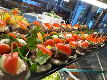 Für 10 Personen: Mediterranes Catering nach Wahl