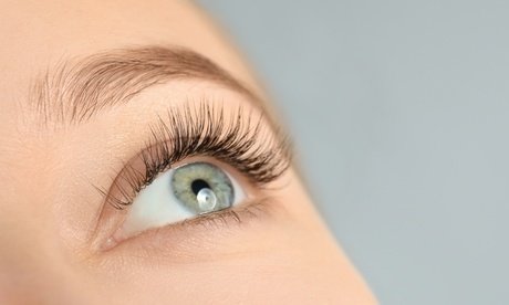 1 x Wimpern-Lifting inkl. Färben (Dauer 60 Min.)