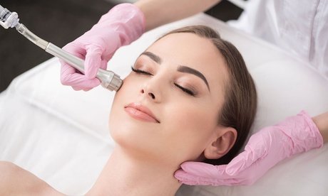 60 Min. Diamant Microdermabrasion-Gesichtsbehandlung
