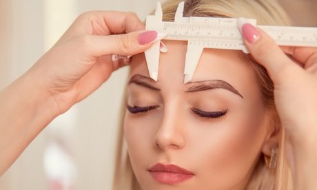 Microblading für die Augenbrauen - Feinhärchenzeichnung inkl. Nacharbeit