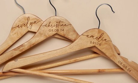2x personalisierbare Kleiderbügel in Design nach Wahl (zzgl. Versandkosten)