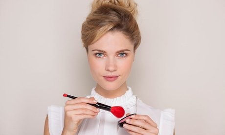 Für 1 Person: 3 Stunden Make-up-Workshop inkl. Material