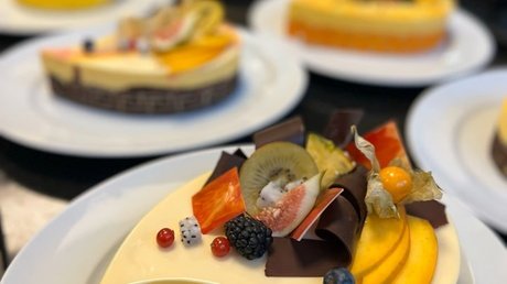 Für 2 Personen: Eisbecher nach Wahl (einlösbar Mi. - Fr. 12 - 18 Uhr)