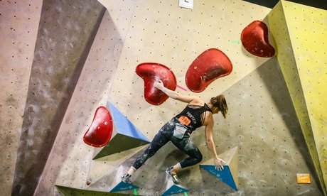 Für 4 Personen: Eintritt in die Boulderhalle inkl. Kletterschuhe