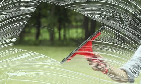 Für bis zu 10 Fenster: Professionelle Fensterreinigung inkl. Rahmen