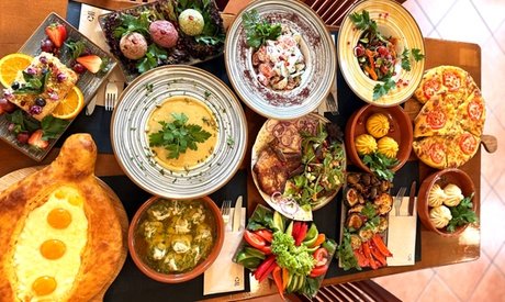 Für 2 Personen: Authentisch georgisches Schaschlik inkl. Beilage nach Wahl