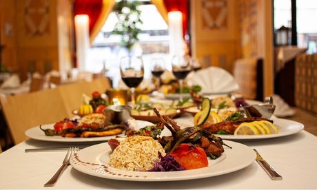 Für 4 Personen – Libanesische Köstlichkeiten: Exklusives 3-Gänge-Menü