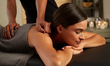 120 Min. Aromaöl-Massage inkl. Faszien- Tiefengewebs- oder Fußreflexzonen-Massage