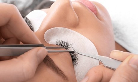 Wimpernverlängerung in der 2D-Volumentechnik für 1 Person