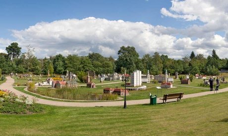 1 Familienticket für 1 oder 2 Erwachsene und bis zu 3 Kinder