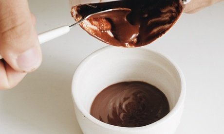 Für 2 Personen: Eigenen Kakao herstellen – Workshop „Von der Bohne zum Ritual“