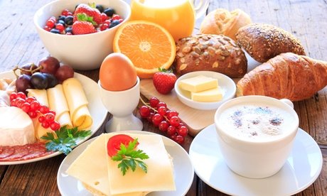 Für 2 Personen: Frühstück inkl. Kaffee & Orangensaft (einlösbar Di. - Fr.)