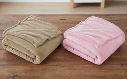 Kuschelige Fleece-Decke: Beige